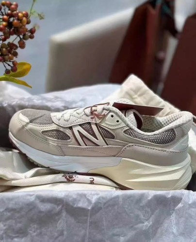 뉴발란스 x 로로 피아나 990v6 메이드 인 USA 크림 U990LO6 photo review